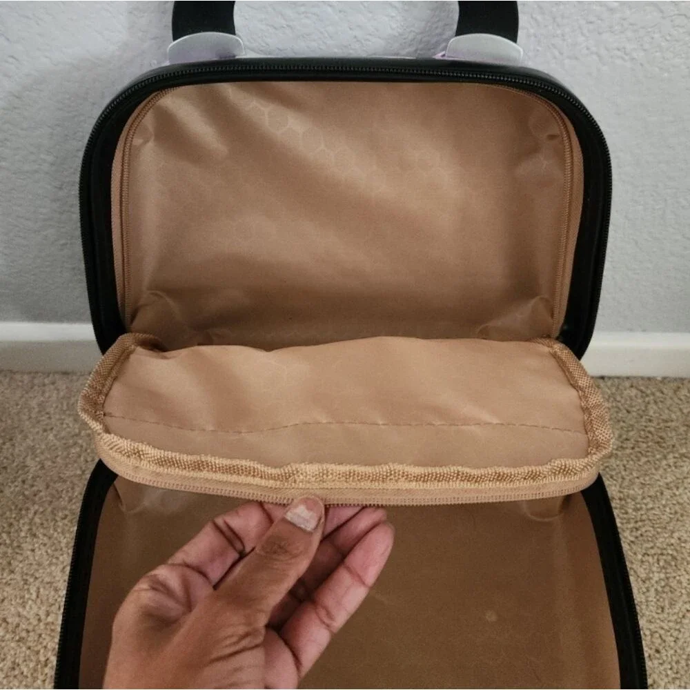 World Traveler Seasons Hardside Beauty Bag